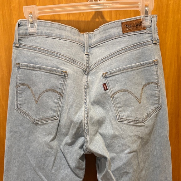 Levi's Light Blue Skinny Jeans - Picture 4 of 7